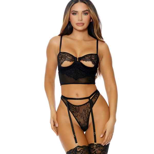 An open cup bra with matching panties in sheer lace or mesh complement a petite silhouette perfectly!